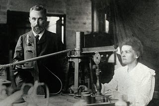 Solvay Konferansındaki Tek Kadın: Marie Curie