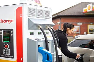 Shell trials battery power storage system as it ramps up EV ambitions