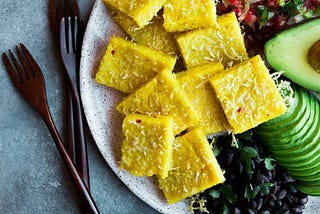 @cookingforpeanuts FTW with this Cheesy Baked Polenta Squares…