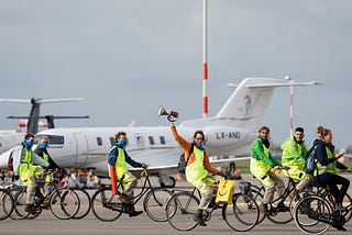 Parool is geen doorgeefluik voor Schiphol. (Het is erger.)