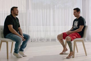 De havaianas brancas, se queda e possíveis impactos ao Barcelona após entrevista de Messi.