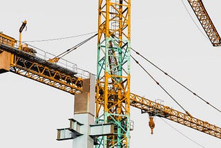 The role of technology in evolving construction site safety risk management