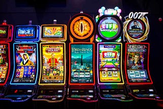 From Glitzy Vegas to Your Screen: The Slot Machine Evolution in the USA