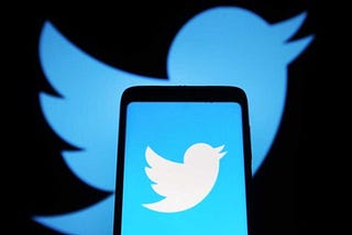 Twitter will notify you when an embedded tweet has been altered