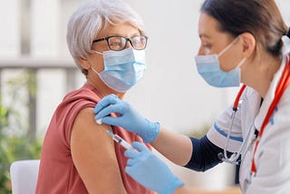 How to Minimize the Side Effects of COVID-19 Vaccine