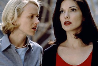 Absurd Comparisons: TENET (2020) and Mullholland Drive (2001)