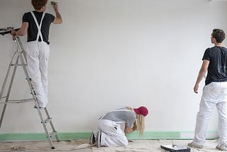 The Pros and Cons of Hiring a Professional Exterior Painting Service