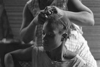“Las mujeres afrodescendientes y el cabello afro”