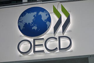 A Boxwood Comb for a Bald Head: OECD’s Lobbying Law Proposal