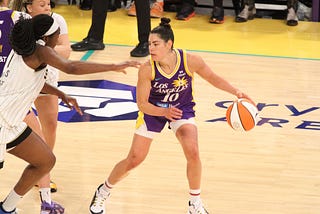Kelsey Plum's frustration boils over