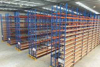 What are the daily maintenance methods for the storage racks?