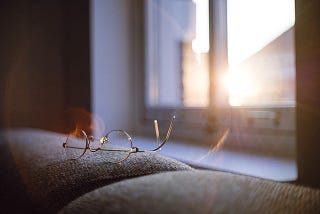 The Fake Eyeglasses