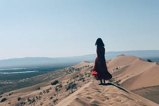 Ngọc trai của Altyn Emel: Singing Dune — Đồi cát Hát