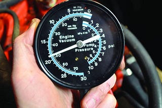 Engine troubleshooting: How an engine vacuum gauge works