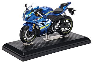 CCA 1:12 SUZUKI GSX-R1000 Alloy Motocross Licensed Motorcycle Model Toy Car Collection Gift Static die Casting Production