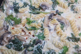 Creamy Mushroom and Spinach Pasta | Alexis D Lee