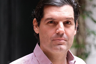 Cómo la estrategia de RA de Alejandro Betancourt López acaba de conquistar Amazon