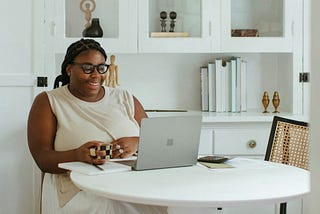Manager in a virtual meeting
