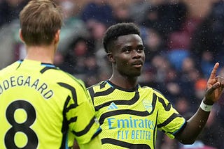 Penalti Bukayo Saka Kurang Meyakinkan, Masih Untung Arsenal Menang