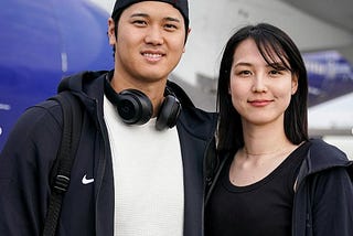 Ohtani reveals his wife for the first time in front of the plane to Korea I was hit by a former…