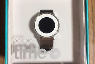 初めてのスマートウォッチとして『Pebble Time Round』買った