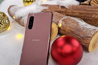 Sony Brings Its Popular Alpha Camera Experience to Its Xperia 5 II Smartphone