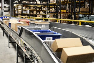 Packages on a conveyor belt