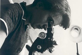 Hack to the Past: Rosalind Franklin