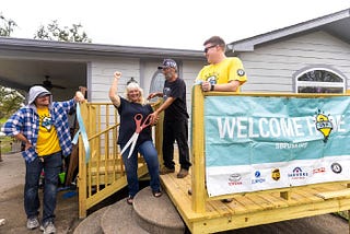 AmeriCorps Members Welcome Home Ida-Impacted Family