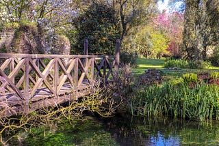 Ninfa gardens: a must-see place to visit in Italy