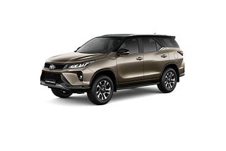 Toyota Fortuner 2.4L AT 4x4