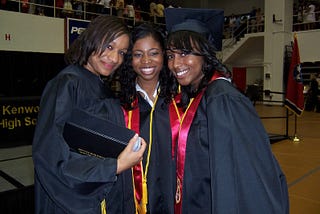  photo gradcourtmeandash.jpg