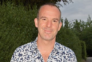 Martin Lewis Urges Pensioners to Check If They Are Entitled to an Extra £5,300 a Year