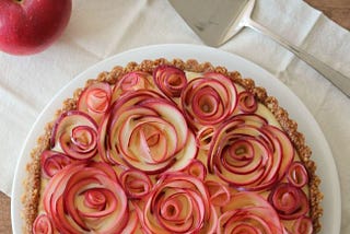 Rose Apple Pie