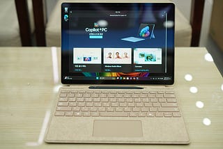 Microsoft 의 기술력과 미래를 여는 인공지능이 만나 탄생한 결정체, Surface Pro 11 번째 에디션