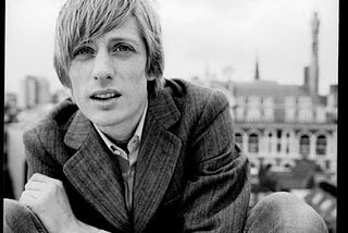 Crispian Mills & The Jeevas