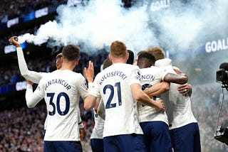 Vícios, virtudes e outras leituras sobre o Tottenham de 21/22