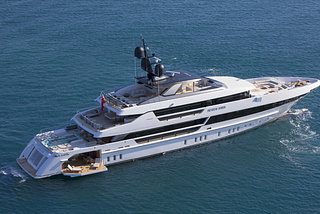 It’s Friday Let’s Go Yachting? 52Steel by Sanlorenzo honoured at Asia Boating Awards