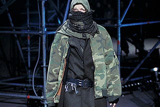 Showback: Raf Simons FW 2001 Was The Show That Foretold 7/11