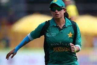 Top 10 Best Women Cricketers In The World | 2022 Exclusive Ranking