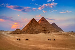 5 Baffling Mysteris on How the Pyramids of Giza were Built