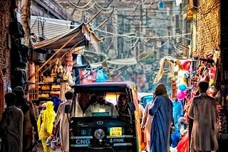 Lahore: A chaotic city