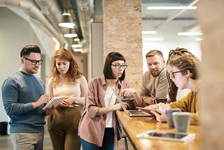 daily stand up meeting agenda to catch up with your team