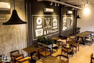 Thương trường cạnh tranh gay gắt, The Coffee House chiến thắng bằng cách nào?