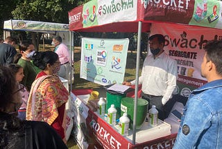 Eswachh Promotes Rocket Organic manure with Delhiites at Vasant Kunj
