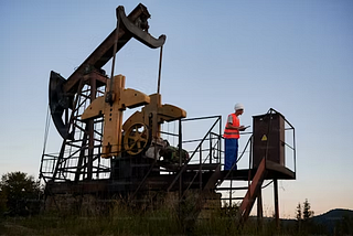 Labor Shortages in Oil & Gas: How Successful Oil Companies are Hiring