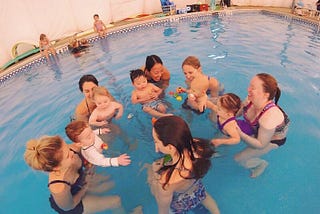 A First-Time Mom’s Guide to Infant Swimming Lessons