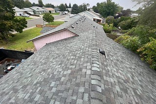 West Richland Roofing by Alpine Stunning & Beautiful GAF HDZ Roof