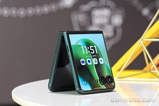 Motorola Razr 60 Review: A Stylish Comeback with Real Substance