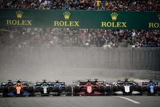 Формула-1 из-за военного вторжения отменила Гран-при России